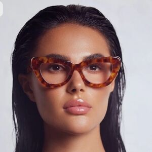 Valley Eyewear Lafayette Eyeglass Frames - Clear lenses
